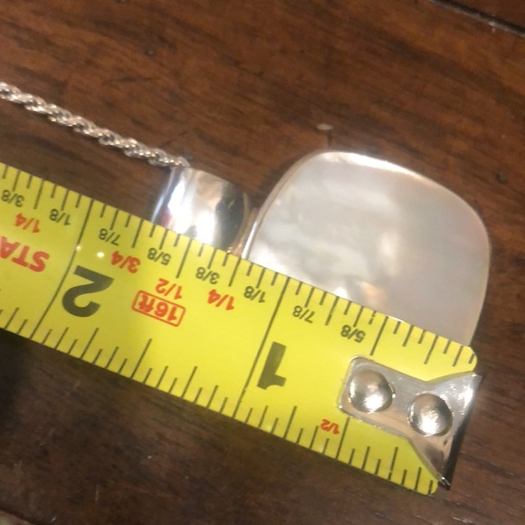 STERLING SILVER MOTHER OF PEARL Cabochon Pendant and Twisted Rope Necklace - Picture 8 of 12